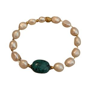 White Freshwater Pearl and Turquoise Bracelet.  Pearl and Turquoise Bracelet